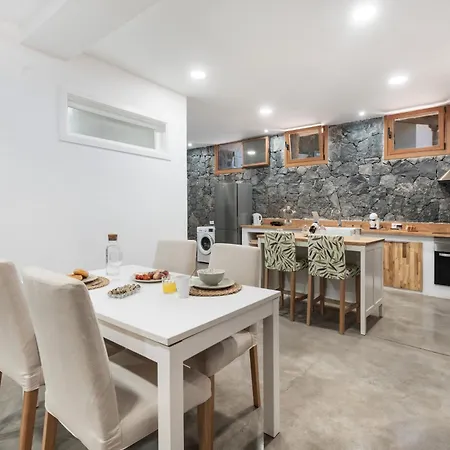 Luxury La Cueva Del Guanche منزل ريفي أذيخي
