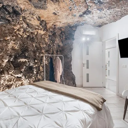 Luxury La Cueva Del Guanche أذيخي