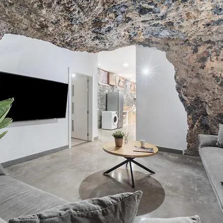 Luxury La Cueva Del Guanche * أذيخي