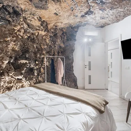 Luxury La Cueva Del Guanche منزل ريفي أذيخي