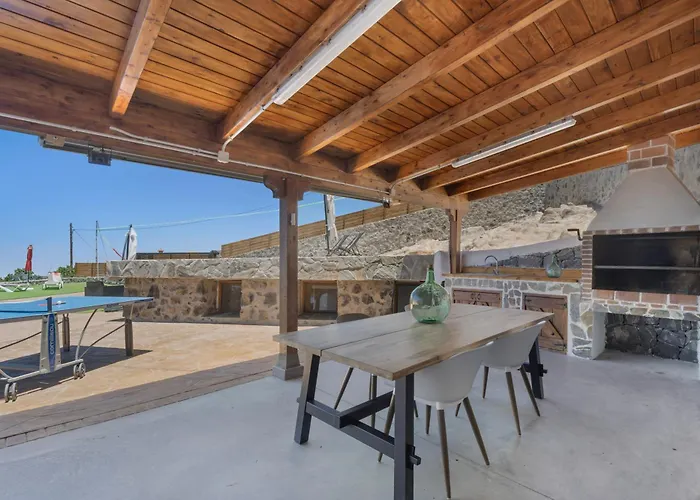 Luxury La Cueva Del Guanche Lantställe *